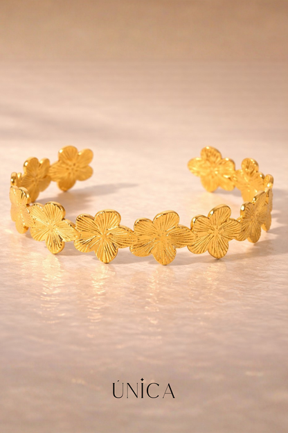 ✨ PACK 4 - ARETES SOFIA + PULSERA FLORCITA